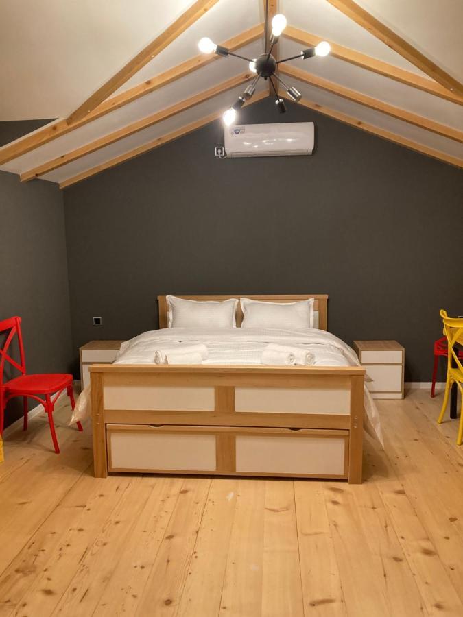 Borjomi Yellow Hotel Екстериор снимка